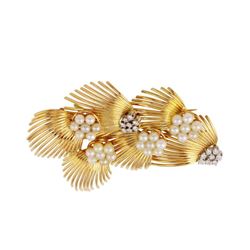 Antique 18k Yellow Gold Cultured White Pearl & 0.20ctw Diamond Japanese Fan Brooch