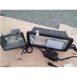 2 Halogen Work lights  1 new 1 needs plug