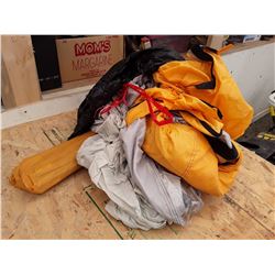 Tent in Plastic bag seems complete Unknown condition