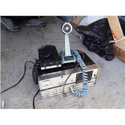 Vintage Citizens Band Tranciever With Realistic CB Radio *Untested