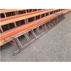 Vintage Wood Extension Ladder (16' Unextended)