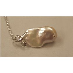 CERTIFIED 8.44 GRAMS MALUKU ISLAND PEARL PENDANT