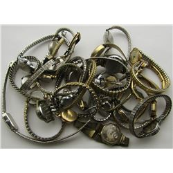BAG OF 25 VINTAGE LADIES WRISTWATCHES.