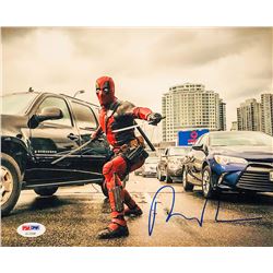 Ryan Reynolds Signed "Deadpool" 8x10 Photo (PSA COA)