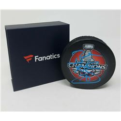 Braden Holtby Signed 2018 Stanley Cup Champions Logo Hockey Puck (Fanatics Hologram)