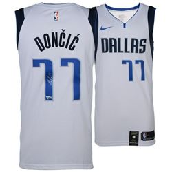 Luka Doncic Signed Dallas Mavericks Jersey (Fanatics Hologram)