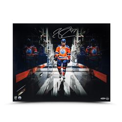 Connor McDavid Signed Edmonton Oilers "Tunnel Vision" 16x20 Photo (UDA COA)