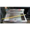 Image 2 : Stainless International Single-Basin Sink