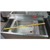 Image 2 : Stainless Ice Well