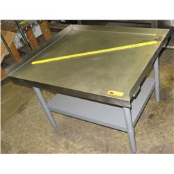 Metal Kitchen Equipment Stand