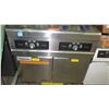Image 2 : Frymaster Double Sided Commercial Deep Fryer w/ Baskets
