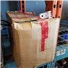 Image 1 : BOX OF FLUORESCENT LIGHT ENDS