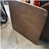 Image 2 : 2 FOLDING CARD TABLES