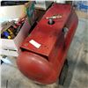 Image 2 : 20 GALLON PORTABLE AIR TANK