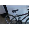 Image 2 : BLACK RALEIGH BIKE
