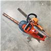 Image 2 : 2 ELECTRIC HEDGE TRIMMERS