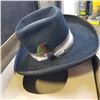 Image 2 : BAILEY WESTERN HAT IN BOX
