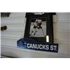 Image 2 : TREVOR LINDIN PICTURE W/ CANUCKS SIGN AND 2 MIRRORED PICTURES