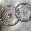 Image 2 : 3 BICYCLE TIRES