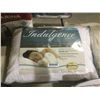 Image 1 : Indulgence Standard Side Sleeper Pillow