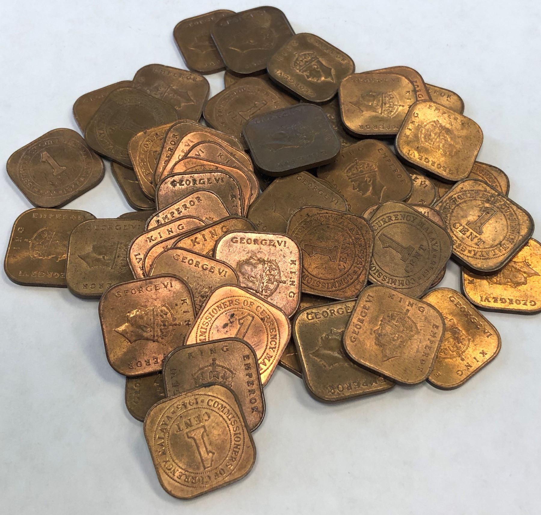 WORLDWIDE: LOT of 76 copper coins