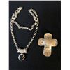Image 1 : SILVERY JEWELRY LOT (NECKLACE/ NATIVE AMERICAN PENDANT)