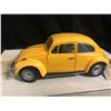 Image 2 : 1967 VOLKSWAGEN BEETLE 1:24 SCALE DIE-CAST CAR