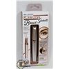 Image 1 : FINISHING TOUCH FLAWLESS BROWS HAIR TRIMMER