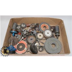 ESTATE FLAT OF HOLE SAWS, GRINDING AND SANDING