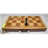 Image 1 : VINTAGE WOOD CHESS BOARD WITH PIECES