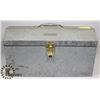 Image 1 : VINTAGE METAL TOOLBOX