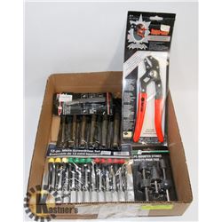 FLAT OF ASSORTED TOOLS INCL LEATHER PUNCH SET,