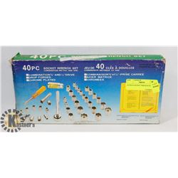 40 PIECE SOCKET WRENCH SET