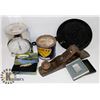 Image 1 : LOT OF HOUSEHOLD ASSORTED INCLUDING FRY PAN,