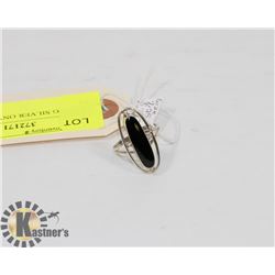STERLING SILVER ONYX RING SIZE 7.25.