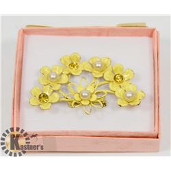 ESTATE FLOWER BROOCH W/ PEARL LIKE ACCENTS