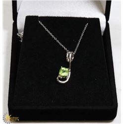 #40-GENUINE GREEN PERIDOT PENDANT NECKLACE