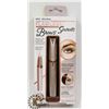 Image 1 : FINISHING TOUCH FLAWLESS BROW TRIMMER