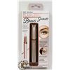 Image 1 : FINISHING TOUCH FLAWLESS BROW TRIMMER