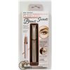 Image 1 : FINISHING TOUCH FLAWLESS BROW TRIMMER
