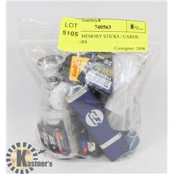 BAG OF MEMORY STICKS / CARDS ADAPTERS