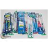 Image 1 : BAG OF ASSORTED TOOTHBRUSHES