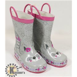 CHILDREN'S RUBBER BOOTS SIZE 8