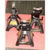 Image 1 : LOT W/ 3  THREE TON BLACK JACK STANDS