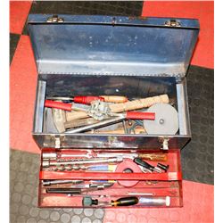 TOOLBOX WITH CONTENTS.