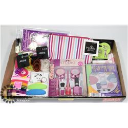 GIRLS MAKEUP AND ACCESSORIES