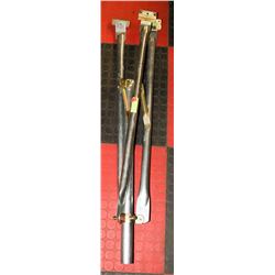 ADJUSTABLE TRIPOD STAND