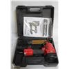 Image 1 : KING CANADA STAPLE GUN.