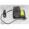 Image 1 : DEWALT 20V BATTERY CHARGER WITH BATTERY