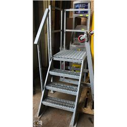 SET OF METAL STAIRS